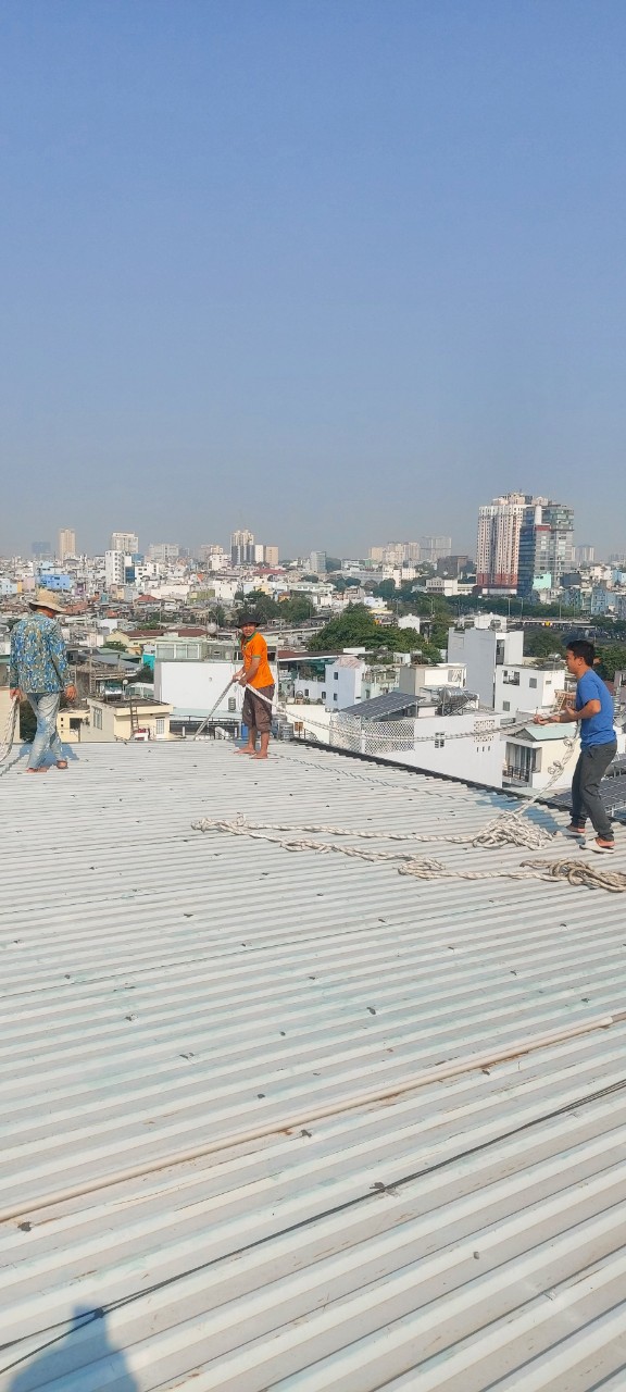 Thợ sửa mái tôn tại Thủ Dầu Một - Bình Dương